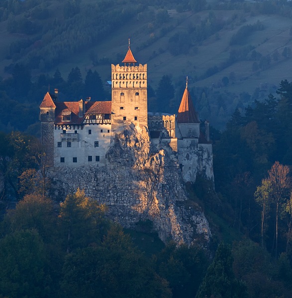 Transylvania Tour - Dracula behind the legend | RomaniaTours